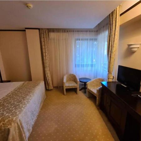Alpin Aparthotel 2302 Poiana Brasov Exteriör bild
