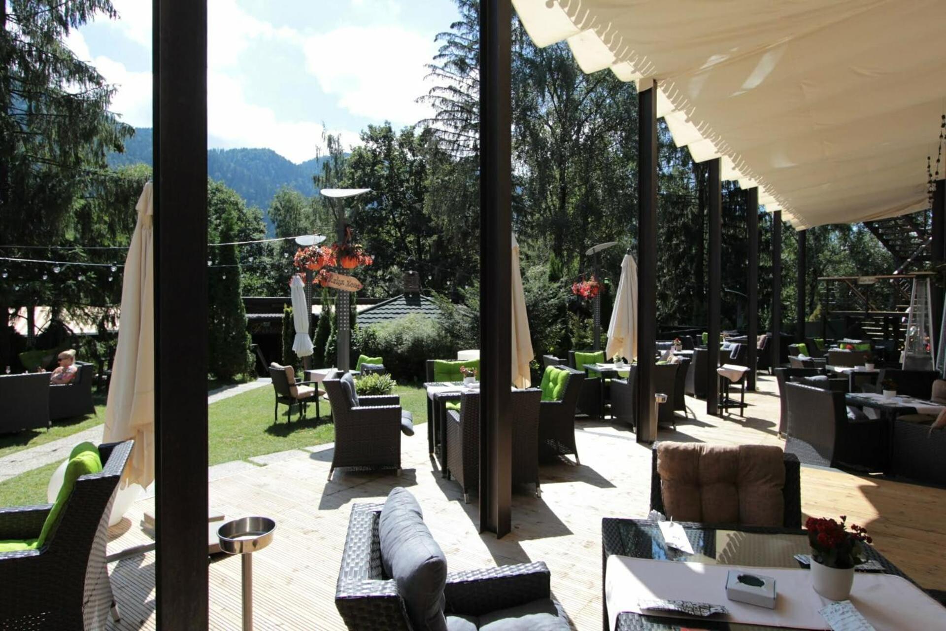 Alpin Aparthotel 2302 Poiana Brasov Exteriör bild